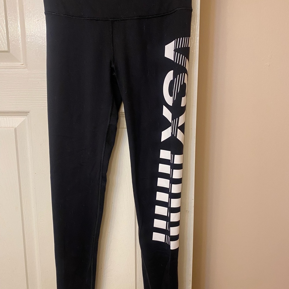 Victoria's Secret Women XS  Leggings in Black and White